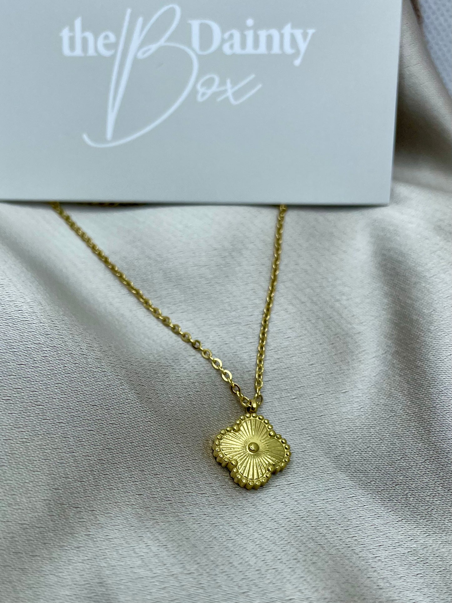 Clover necklace