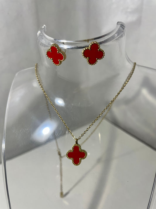 Clover Necklace