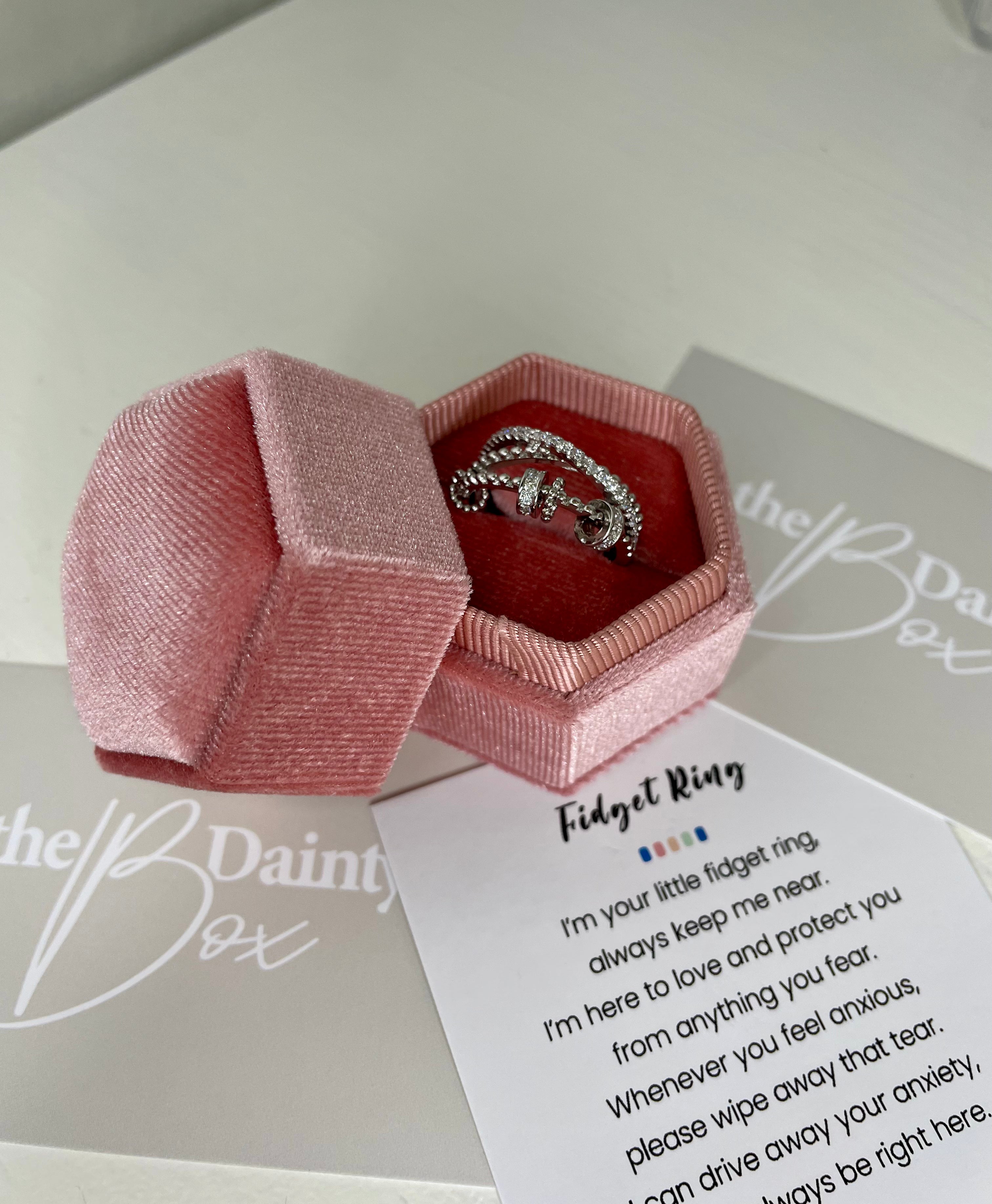 Fidget Ring – The Dainty Box